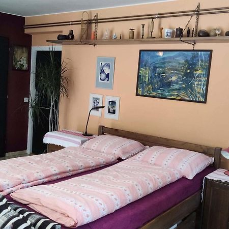 Apartman Ulehla Zlín Buitenkant foto